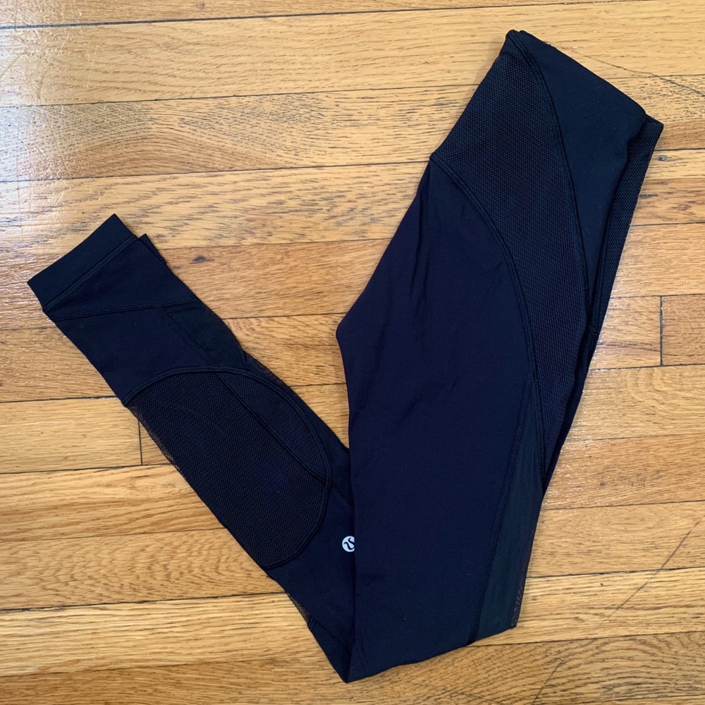 Black lululemon leggings